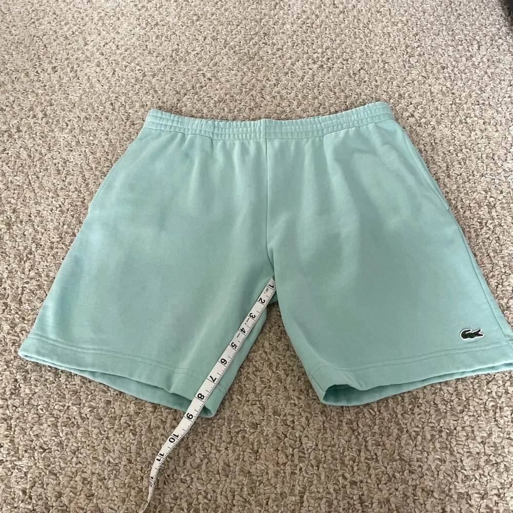 Lacoste Men’s Regular Fit Fleece Shorts – Aqua | Size Large | 8” Inseam - Picture 8 of 16